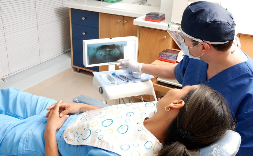Dzisiejsza technologia wykorzystywana w salonach stomatologii estetycznej może spowodować, że odbierzemy śliczny uśmieszek.